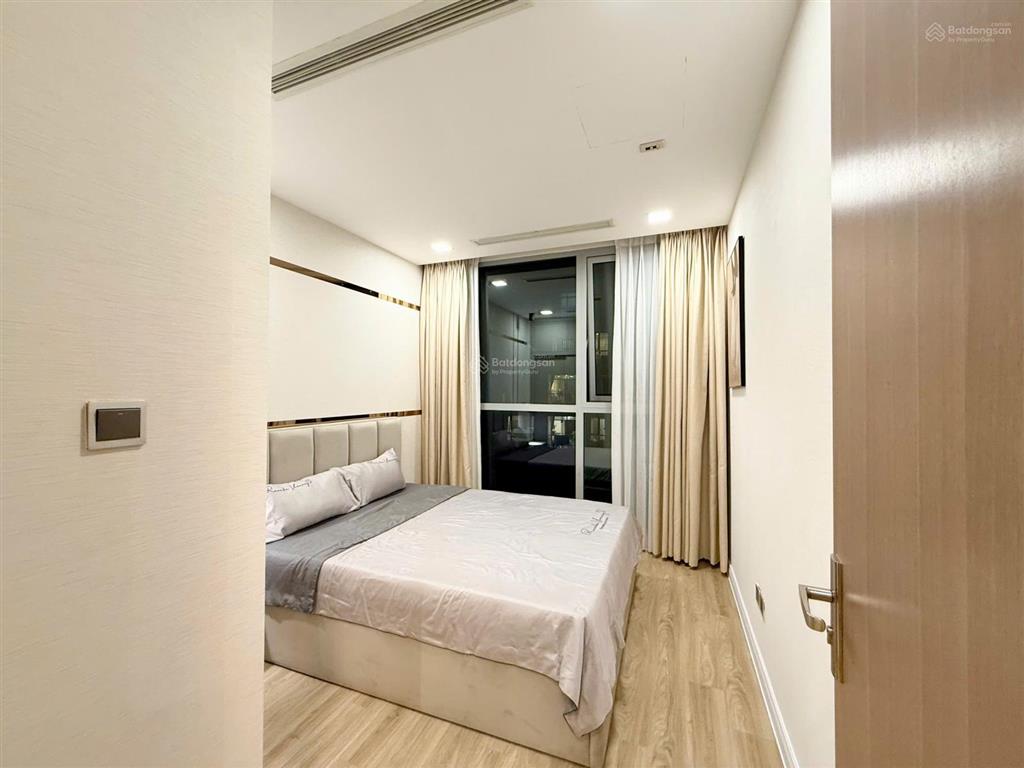 Cơ hội hiếm! 3pn  view sông  full nội thất sổ sẵn  giá 14 tỷ  chốt nhanh  0922 565 ***
