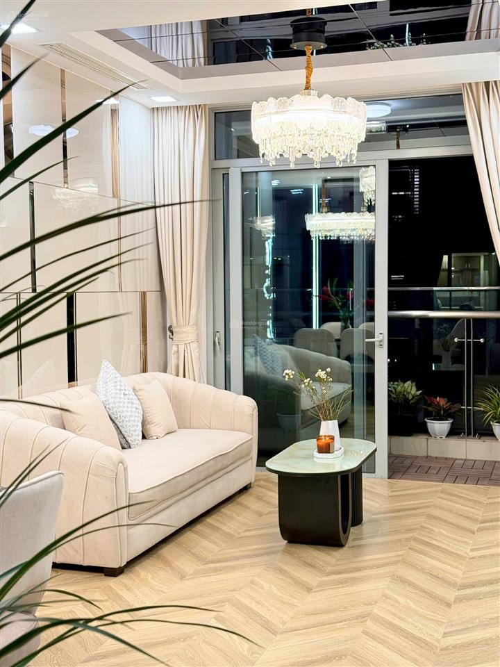 Cơ hội hiếm! 3pn  view sông  full nội thất sổ sẵn  giá 14 tỷ  chốt nhanh  0922 565 ***