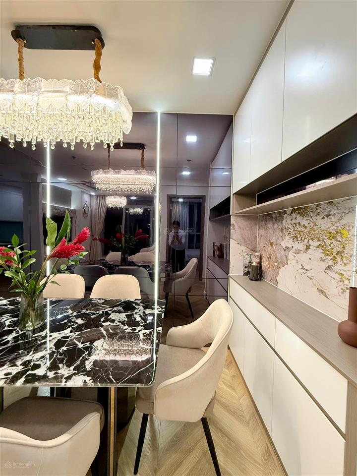 Cơ hội hiếm! 3pn  view sông  full nội thất sổ sẵn  giá 14 tỷ  chốt nhanh  0922 565 ***