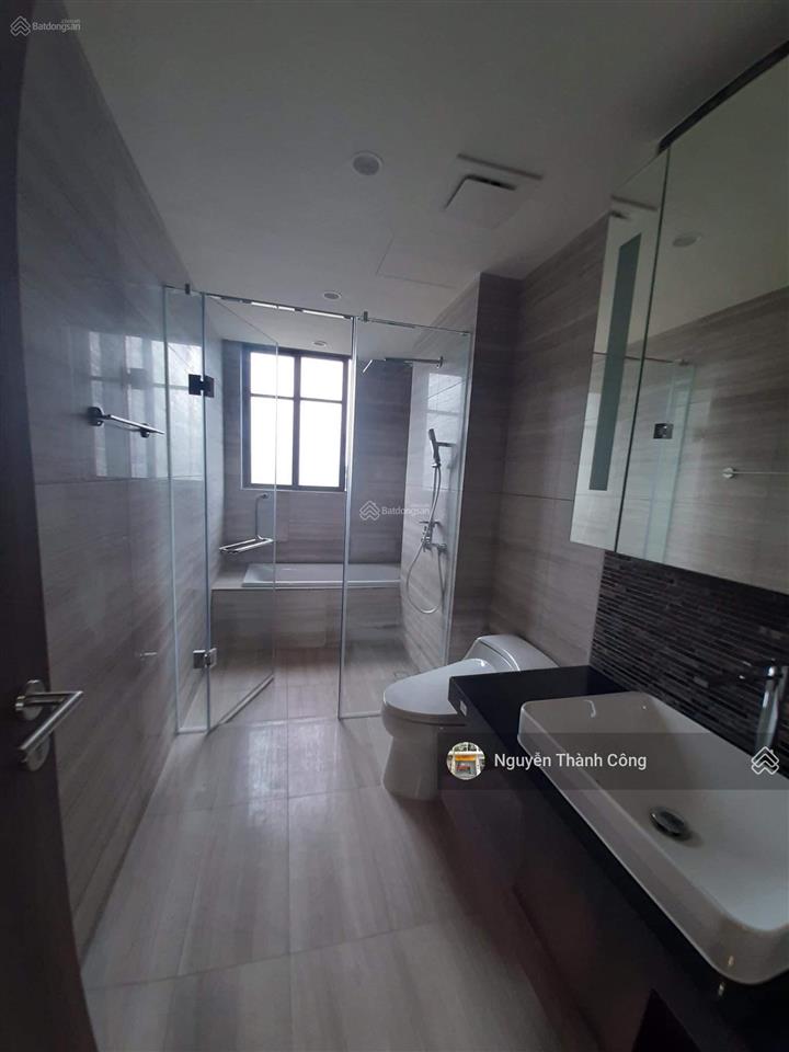 Cần bán shophouse vị trí đẹp, view công viên, full nội thất nhận nhà ngay, giá tốt