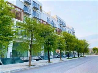 Duy nhất cần cắt lỗ bán gấp căn 2 mặt tiền đường, vị trí trung tâm công viên, giá rẻ