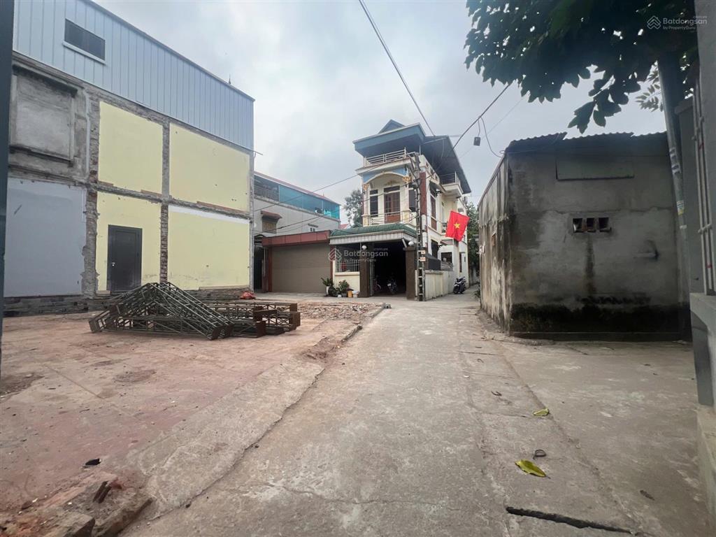 Lô góc ngõ ô tô gần khu đất đấu giá cấn hữu