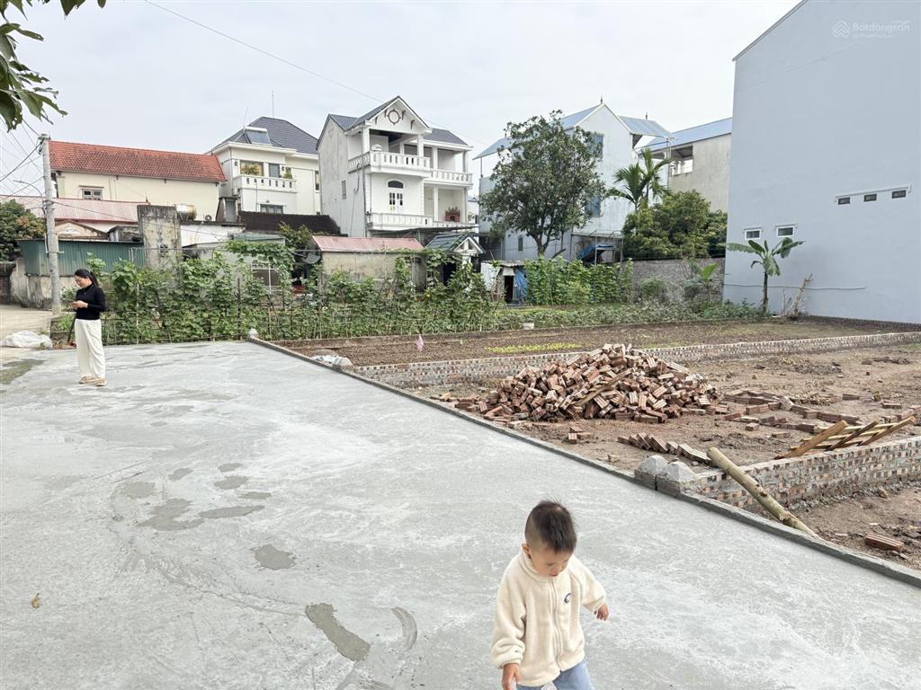 Đất ont ô tô vào tận nhà, cách viện sản nhi tw 2 đi vào 1km