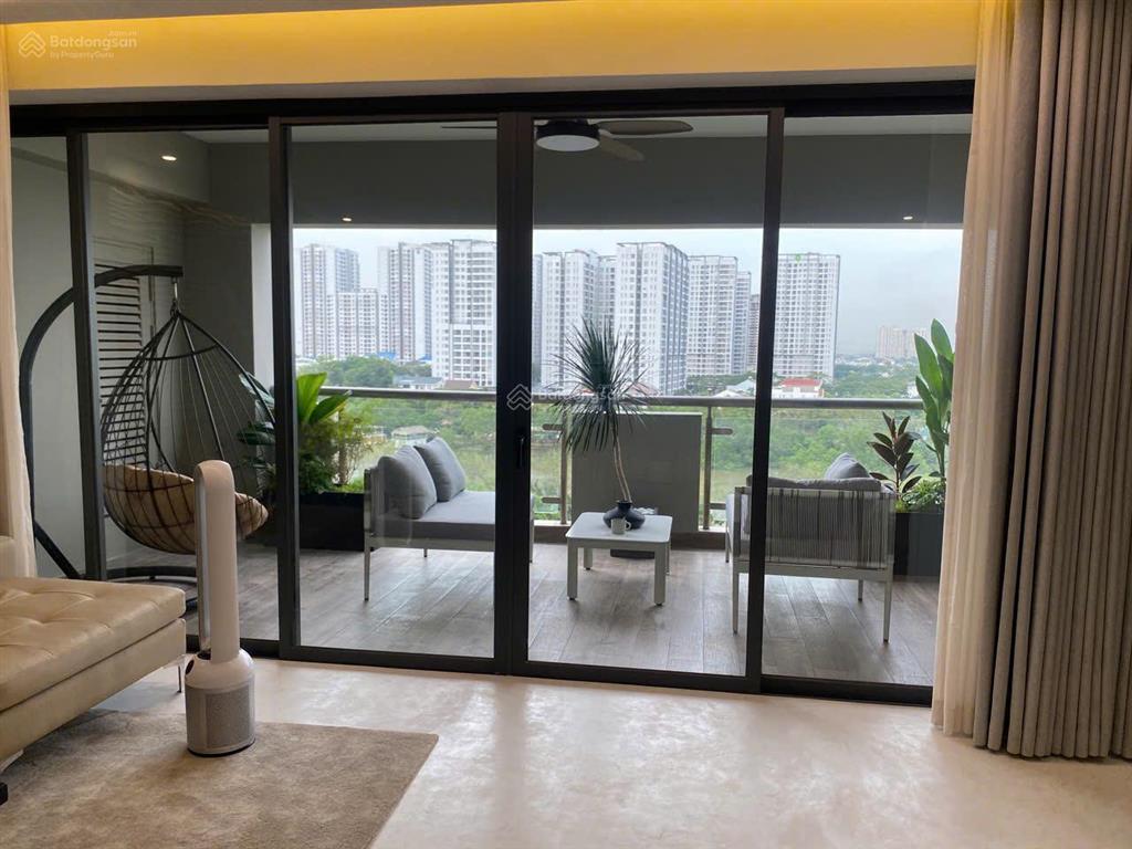 Bán nhanh ch mỹ phát 137m23pn giá tốt. căn 2 view thoáng nhìn sông & biệt thự  0842 111 *** em dịu