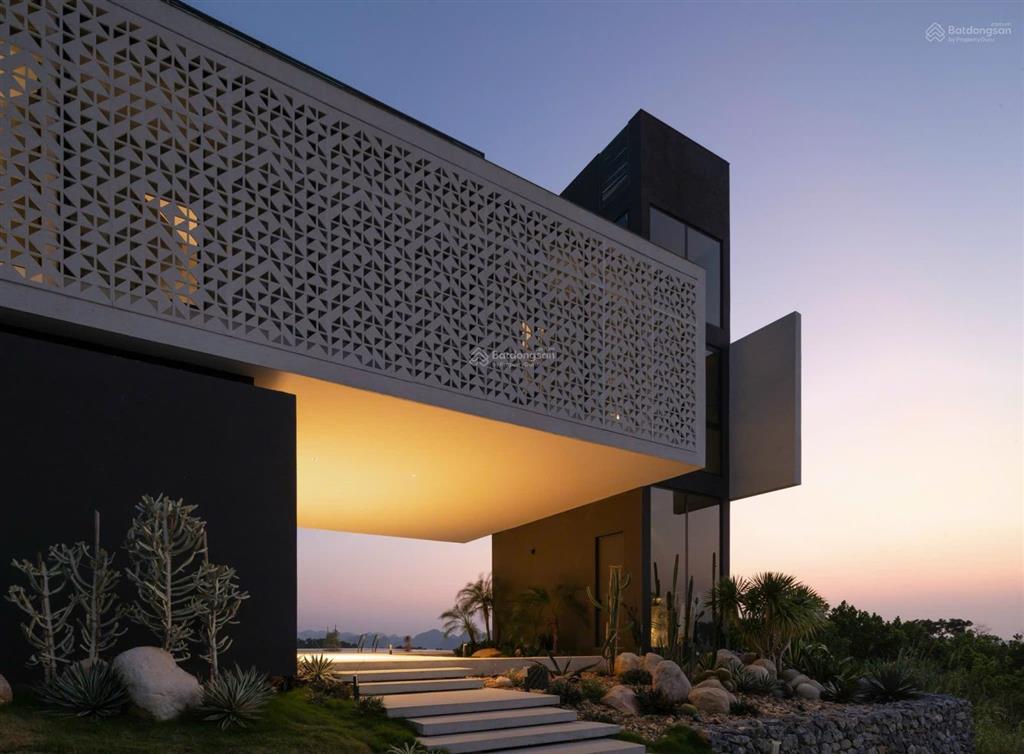 Bán biệt thự đơn lập vị trí trên đồi tuần châu view vịnh bao quát tầm nhìn hạ long xanh