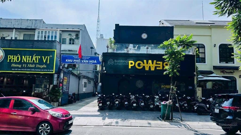 Góc 2 mt lê thị riêng, bến thành, quận 1  dt 6.3 x 30m  4 tầng  thuê 150tr/th  giá 46 tỷ