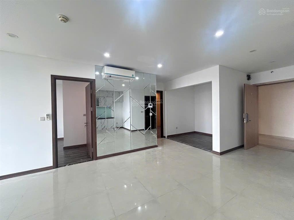 Bán căn hộ hà đô centrosa garden, 3 phòng ngủ, xuất spa