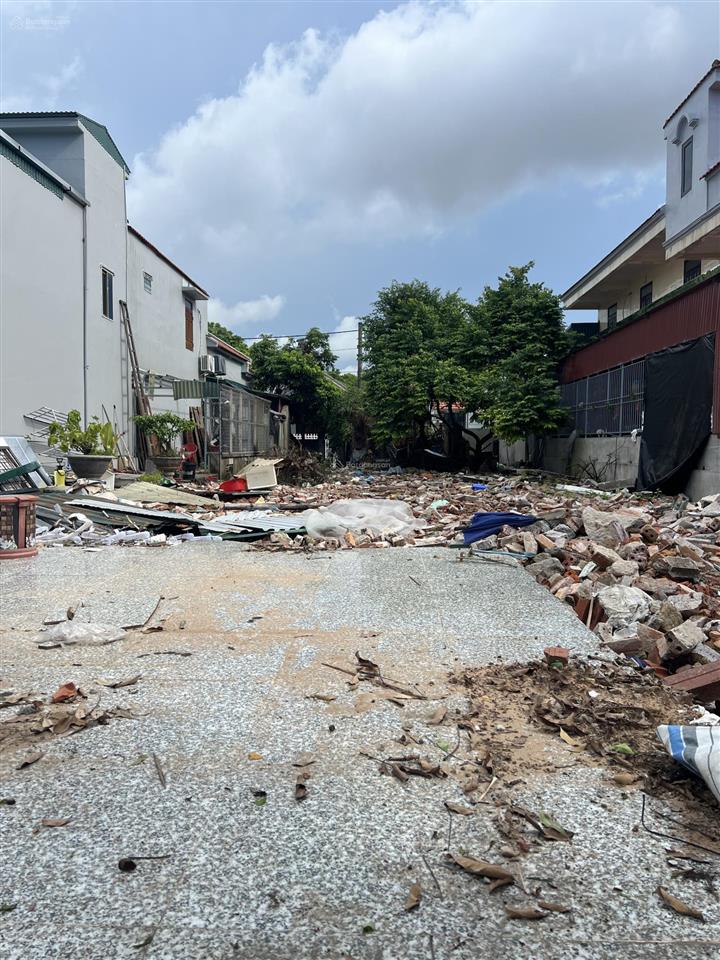 Bán lô đất vàng view biển  đường lạc long quân, trà cổ vị trí kim cương gần bãi tắm, giá 13 tỷ