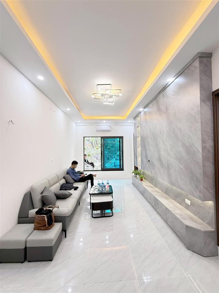 Bán căn tập thể kim liên 110m2 hai mặt thoáng view công viên full nội thất, giá yêu thương