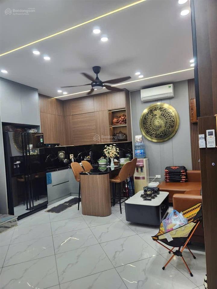 Tôi bán nhà đẹp ngọc thụy, bồ đề dt 38mx6 tâng, sát phố tặng nội thất xịn hàng xóm việt pháp 7.9tỷ