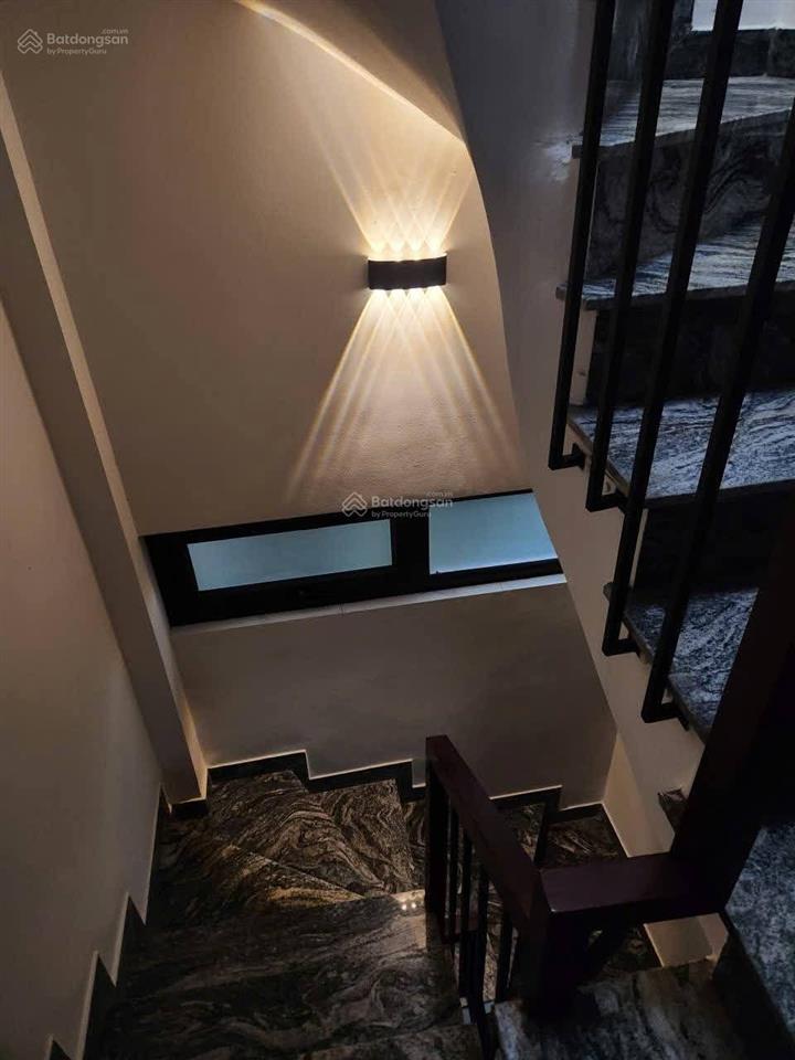 Tôi bán nhà đẹp ngọc thụy, bồ đề dt 38mx6 tâng, sát phố tặng nội thất xịn hàng xóm việt pháp 7.9tỷ