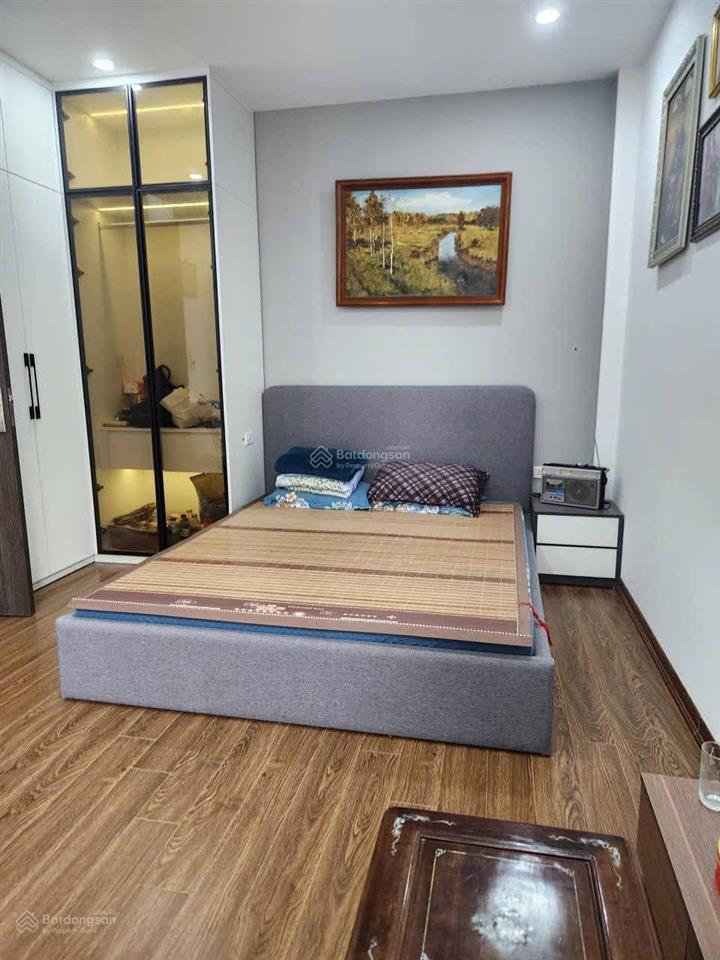 Tôi bán nhà đẹp ngọc thụy, bồ đề dt 38mx6 tâng, sát phố tặng nội thất xịn hàng xóm việt pháp 7.9tỷ