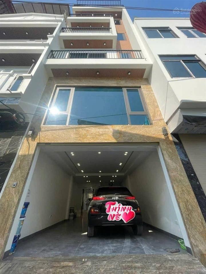 Tôi bán nhà đẹp ngọc thụy bồ đề 50m x 6 tg thmáy, mt 4,5m gara ô tô, tặng nội thất 14,x tỷ (có tl)