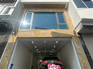 Tôi bán nhà đẹp ngọc thụy bồ đề dt 50m2 6t th máy, mt 4,5m gara ô tô 7 chỗ, trung tâm 15 tỷ (có tl)