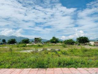 Nam sông cái biệt thự view sông mát mẻ . dt 360m2 ( 14x 22,5 )