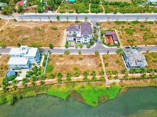 Bán lô kề góc để xây ở biệt thự tại kđt ven sông tắc  river park 300m2 nha trang