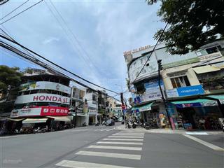 Căn góc 2 mặt tiền vị trí đẹp trung tâm nha trang.
bán nhà 3 tầng căn góc mặt tiền kinh doanh