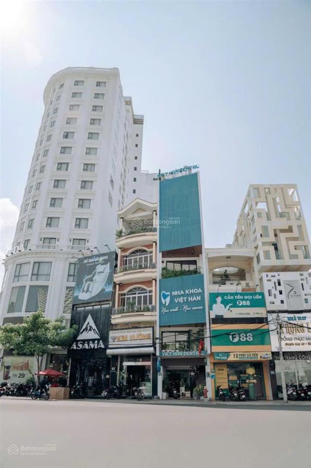 Nhà 7 tầng ngay vòng xoay mặt tiền đường quang trung 220tr/m2