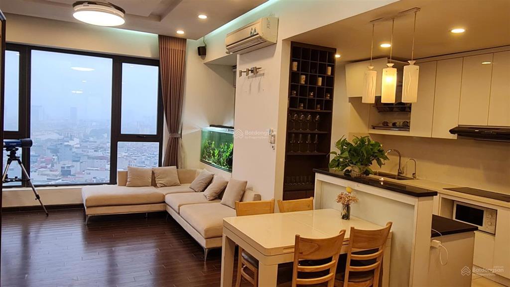 Siêu hot. bán căn 3pn view hồ full nội thất giá 8.95 tỷ