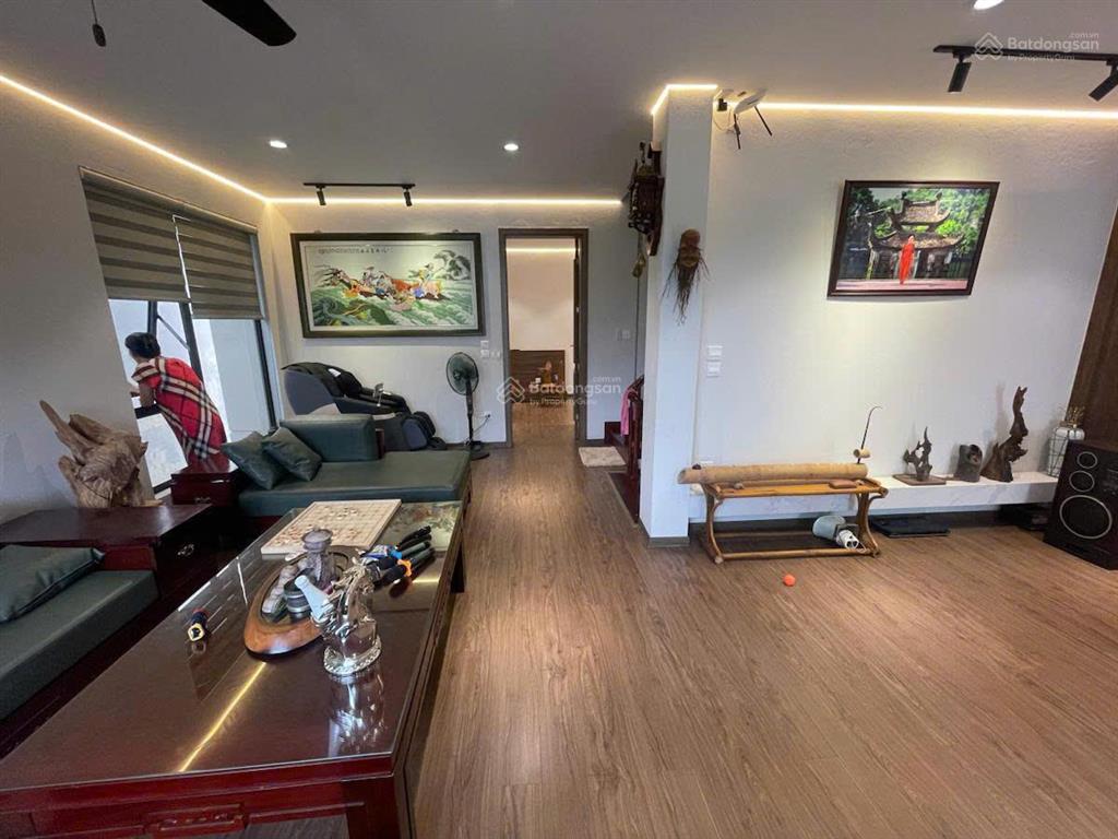 Chính chủ gửi bán biệt thự song lập kđt sunny garden dt 180m2 full nội thất. giá 23.5 tỷ