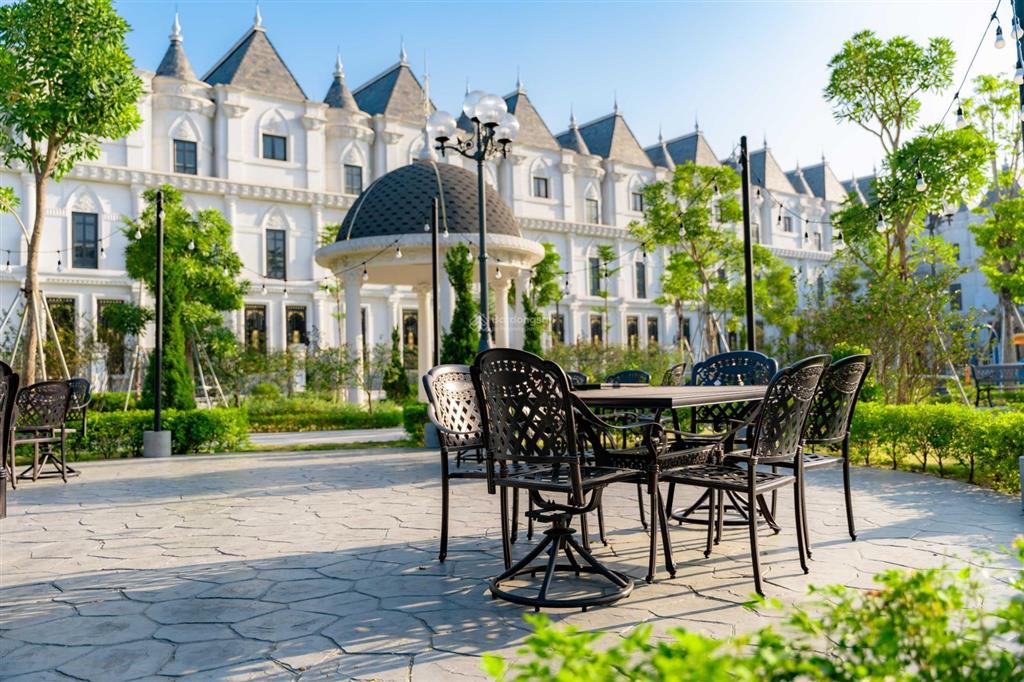 Suất ngoại giao mua trực tiếp cđt biệt thự kita ciputra có hầm.  0942 899 ***