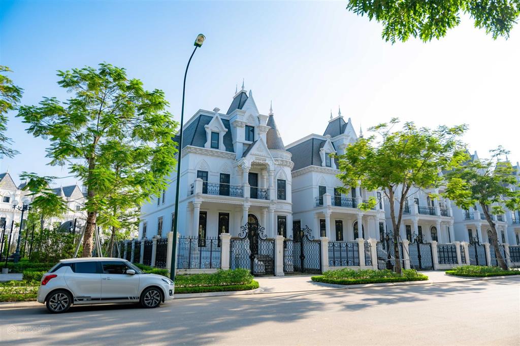 Suất ngoại giao mua trực tiếp cđt biệt thự kita ciputra có hầm.  0942 899 ***