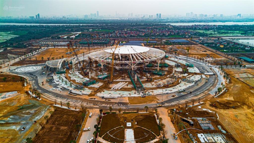 Cần tiền bán gấp vinhomes cổ loa khu thiên nga 63m2 giá 21,5 tỷ 0339 621 ***