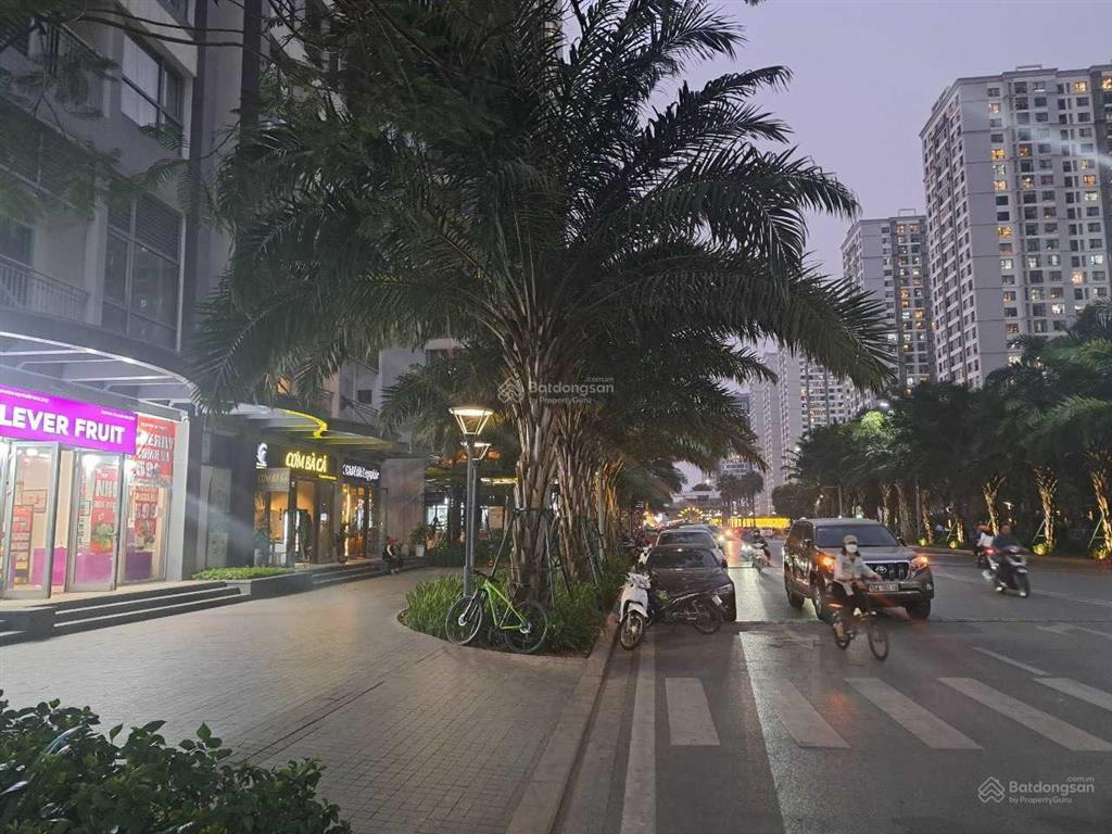 Bán cắt lỗ shop chân đế mặt sảnh vinhomes ocean park1 giá 8 tỷ bao phí