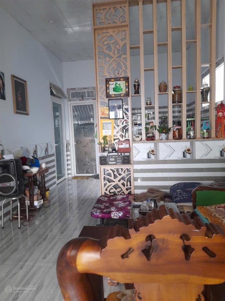 Chính chủ bán nhà kèm đất 647,11m2 đường xvnt p7(cũ), p.langbiang (mới). giá 6,5 tỷ. sổ đỏ riêng