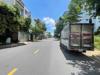 Bán đất mặt tiền đường bưng ông thoàn , phú hữu , quận 9. dt  559m2 giá 40 tỷ