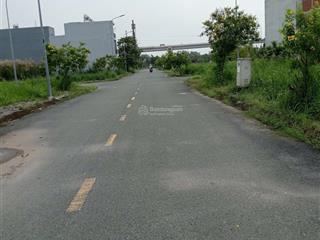 Nhỉnh 18 triệu/m2 đất mặt tiền đường trường lưu, long trường, quận 9