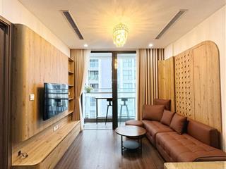 Cho thuê căn 2 ngủ 2 vệ sinh full nội thất sang xịn mịn vinhomes symphony vào được luôn
