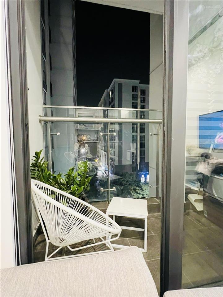 Cho thuê căn 1 phòng ngủ full nội thất đẹp, nhà mới vinhomes symphony riverside, giá cực tốt