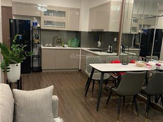 Cho thuê căn 2 ngủ 2 vệ sinh full nội thất sang xịn mịn, view thoáng vinhomes symphony giá cực tốt