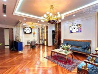 Bán nhà phân lô sát mặt phố hoàng cầu, view hồ đường 3 ô tô tránh kd đẳng cấp 125m2 mt 8,2m 37,8 ty