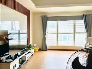 Cần bán gấp căn góc 123m2 ct8 dương nội, tk 3pn, sẵn nội thất, ban công đông nam