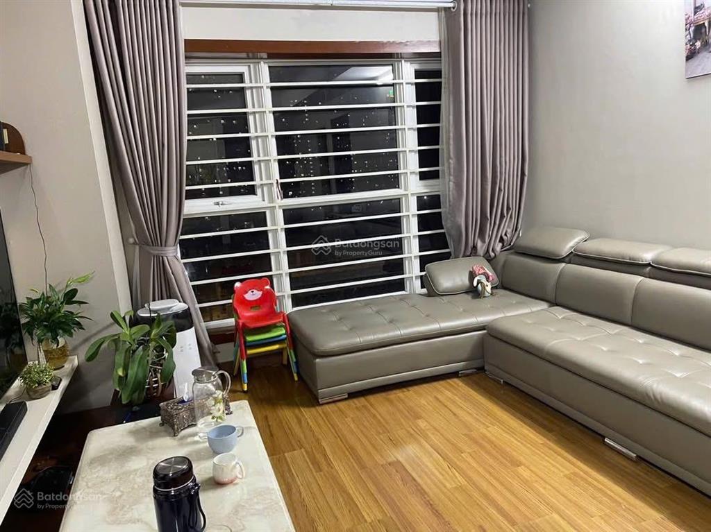 Bán gấp chcc dương nội rộng 86m2, 2 phòng ngủ, 2wc, logia, giá 5tỷ050tr.  0988 187 ***