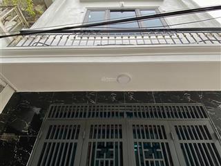 Bán nhà 4 tầng phường chương mỹ, 2,75 tỷ, 32m2, 3pn, 3wc, 4 tầng cực chất ô tô gần nhà