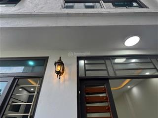 Nhà 32m2 thị trấn chúc sơn chương mỹ 4 tầng 3,25 tỷ, ngõ trước nhà 3m