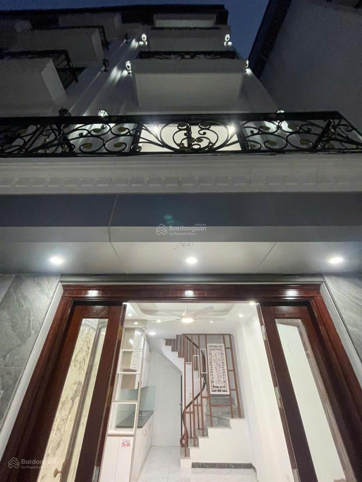 Bán nhà riêng phụng châu . chương mỹ gần quốc lộ 6, 3,4 tỷ, 35m2, 5 tầng, view đẹp