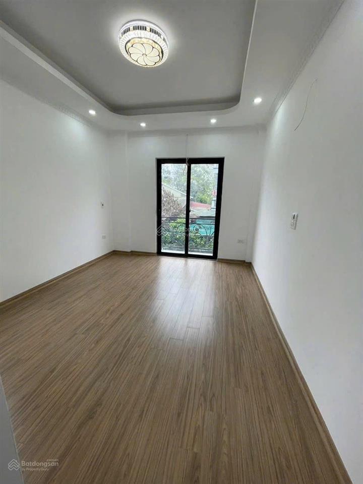 Bán nhà riêng 4,5 tỷ, 33m2, view đẹp tại đường 6, yên nghĩa, hà đông, hà nội