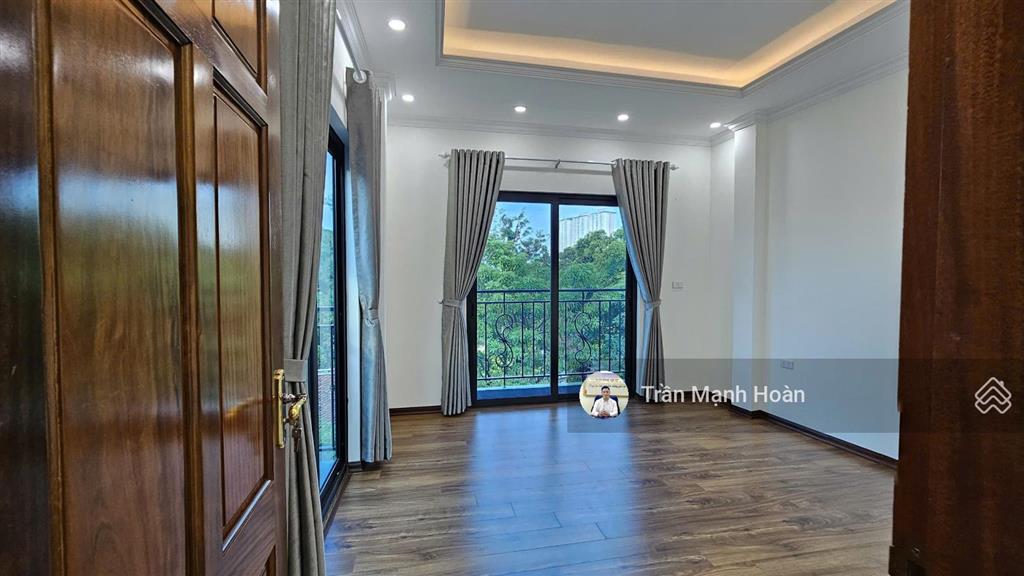 Tôi cần bán nhà 5tx45m2 thang máy tại lê hồng phong, tô hiệu, hà đông ôtô vào nhà. kd tốt. giá 9tỷ6