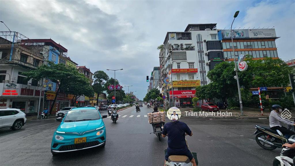 Chính chủ bán nhà 3tx66m2 mặt phố vạn phúc  hà đông. kinh doanh cực tốt. sầm uất ngày đêm. 27tỷ5