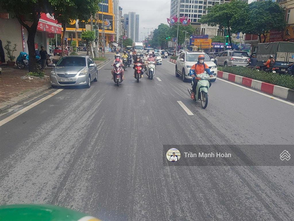 Chính chủ bán nhà 3tx66m2 mặt phố vạn phúc  hà đông. kinh doanh cực tốt. sầm uất ngày đêm. 27tỷ5