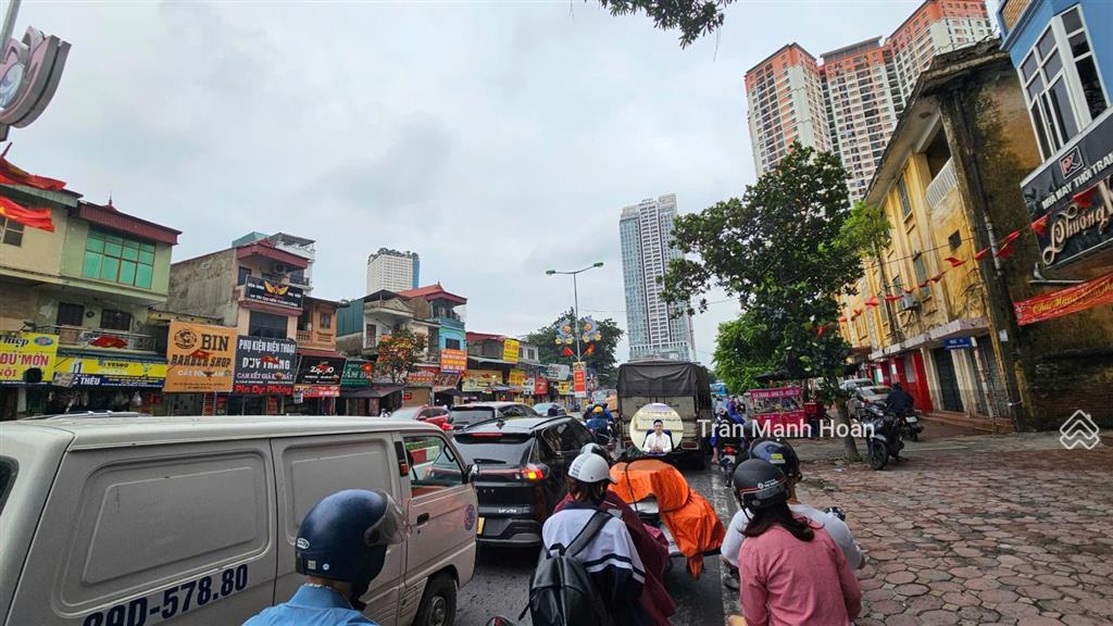 Chính chủ bán nhà 3tx66m2 mặt phố vạn phúc  hà đông. kinh doanh cực tốt. sầm uất ngày đêm. 27tỷ5