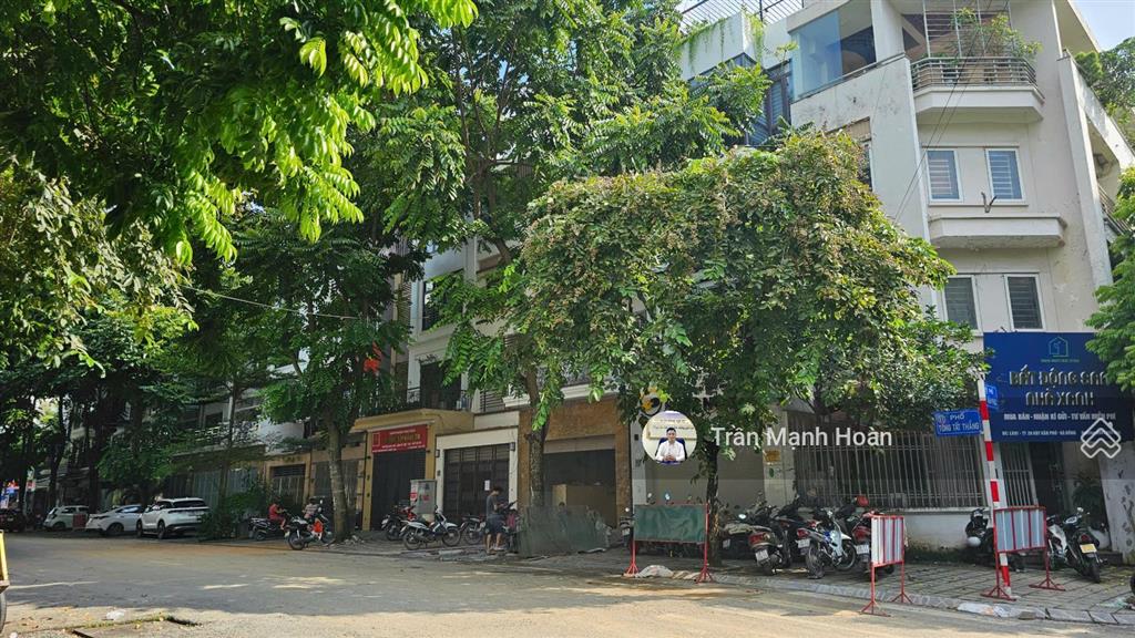 Chính chủ bán gấp lô góc 3mặt thoáng lk kđt văn phúphú la.vị trí vàng, kinh doanh cực tốt.giá 45tỷ