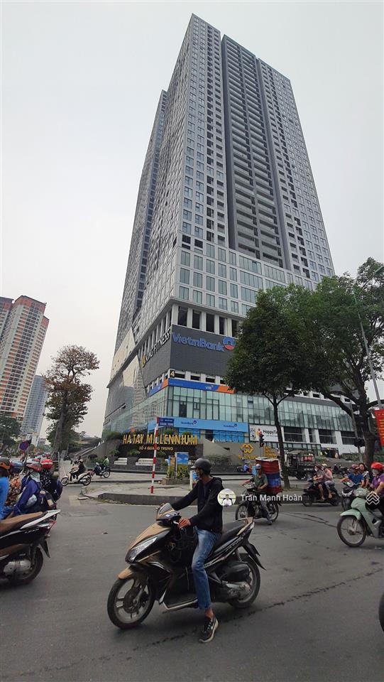 Chính chủ cần cho thuê 4sàn mặt bằng trong tòa nhà 7tầng văn phú, hà đông. 24tr/th.  0964 427 ***