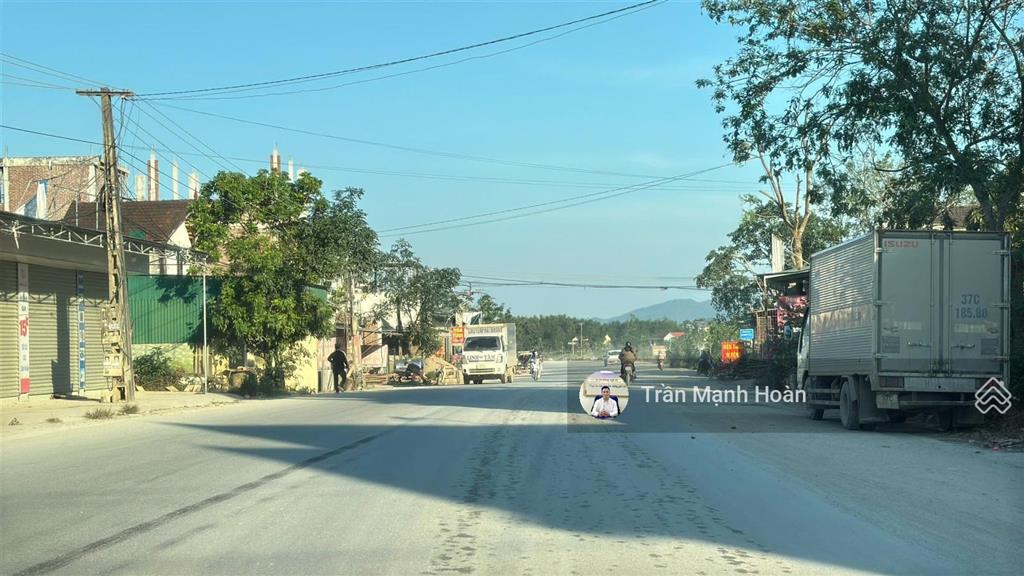 Chính chủ bán 275m2 đất mặt đường xã mỹ thành, huyện yên thành, nghệ an. giá 5,55 tỷ.  0964 427 ***