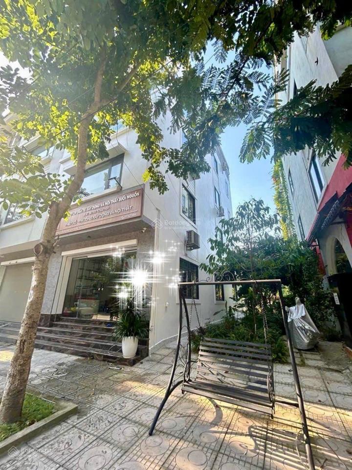 Bán nhanh căn góc xẻ khe hoàn thiện đẹp suất sắc khu geleximco, sẵn sổ