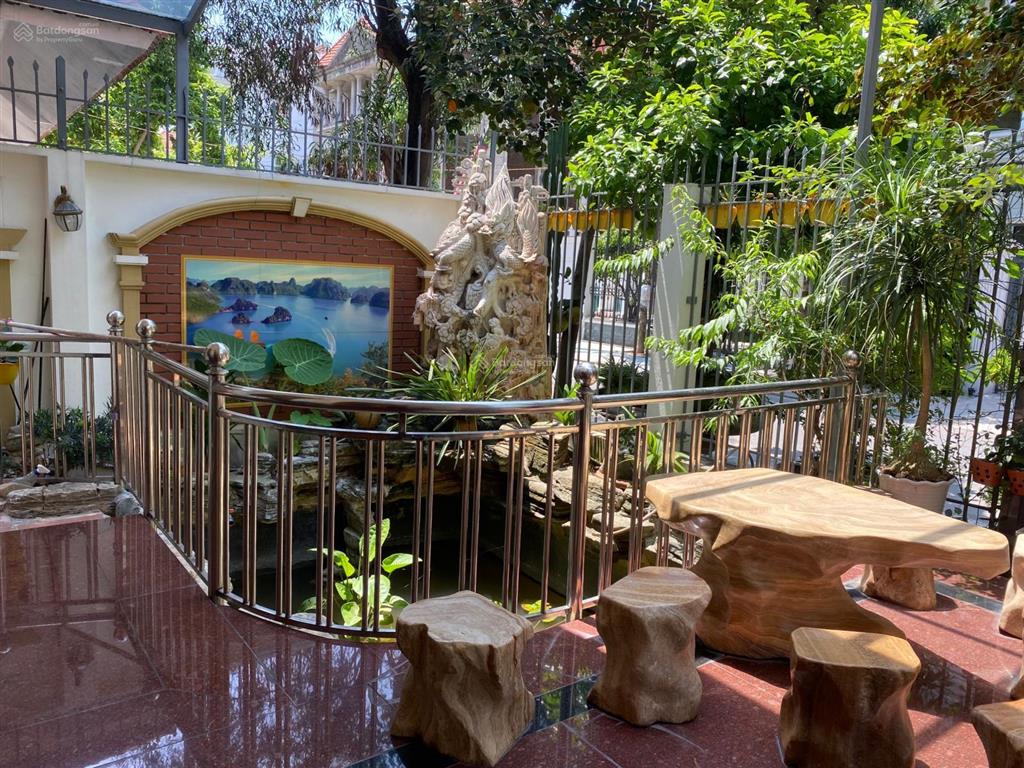 Cần tìm chủ nhân mới biệt thự song lập 210m2 khu hồ bảo sơn